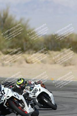 media/Dec-07-2025-CVMA (Sun) [[3e7d2de5dc]]/Race 7-Formula Lightweight Twins Shootout/